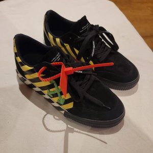 OFF-WHITE Vulc Low Back Yellow Green Men's